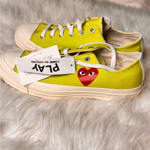 Comme des Garçons PLAY Unisex Play Converse Low-Top Sneakers Lime Green - M8/W10 - Picture 1 of 4